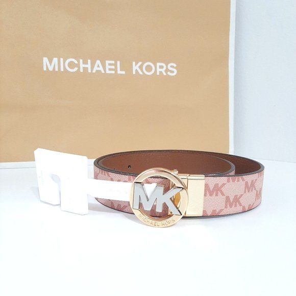 Michael Kors Accessories - NWT MK Twist Reversible Belt